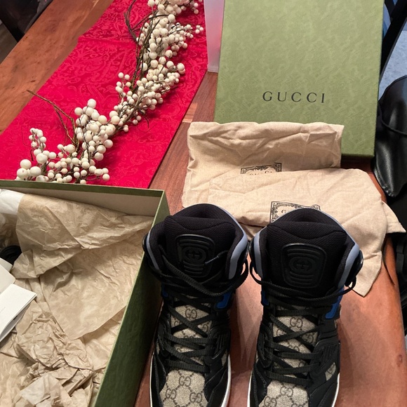 Men’s Gucci Demetra Sneaker - Picture 5 of 7